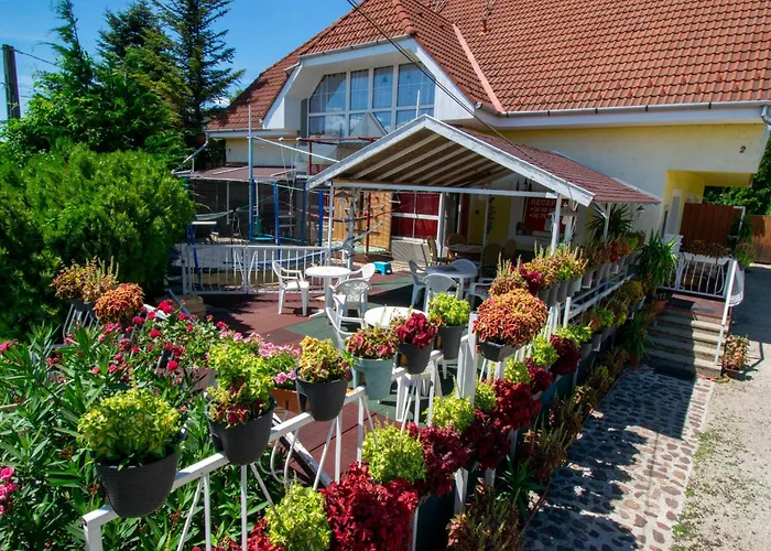 Arpi-ria Ueduelohaz منزل للإقامة بالاتونفوريد